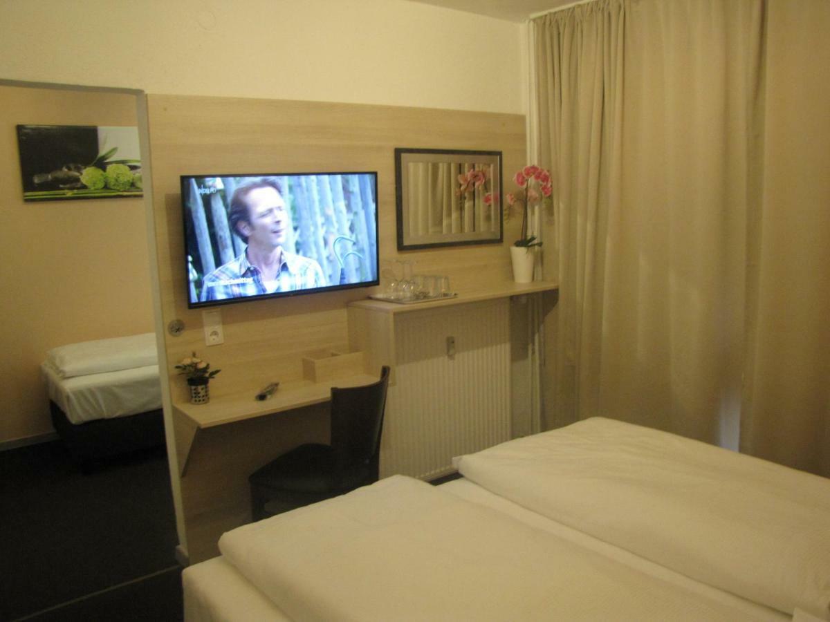Triple Room with Private Bathroom,812007228:JPEG